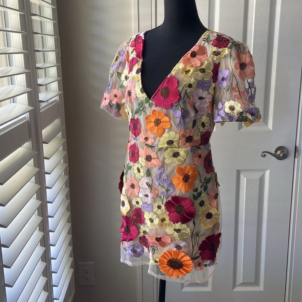 NWT Bold Floral Mini Dress L